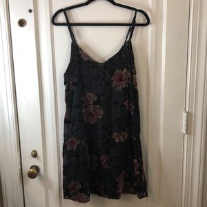 American Eagle Floral Mesh & Velvet Slip-on Dress